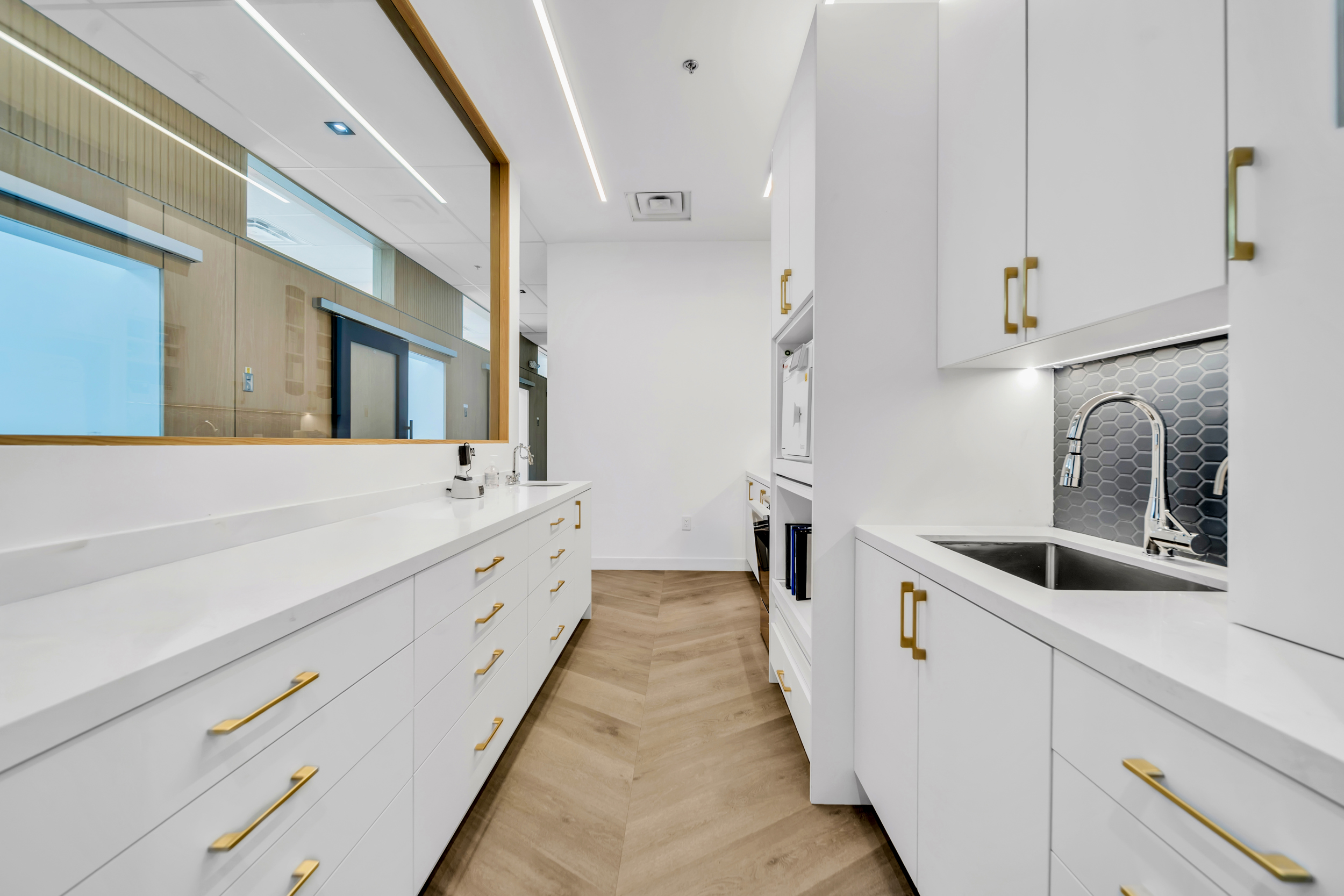 7125 Mississauga Rd clinic build