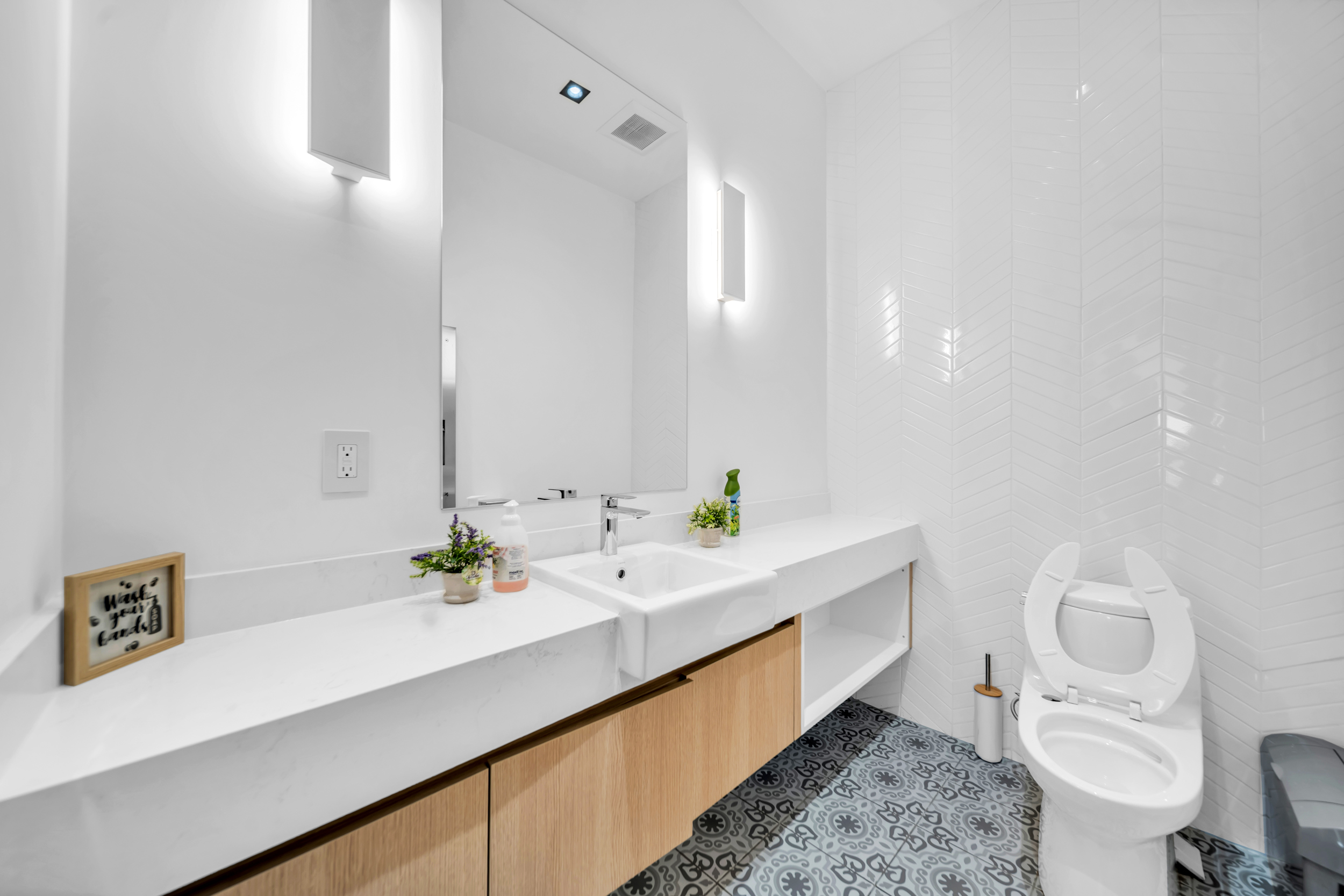 7125 Mississauga Rd clinic build