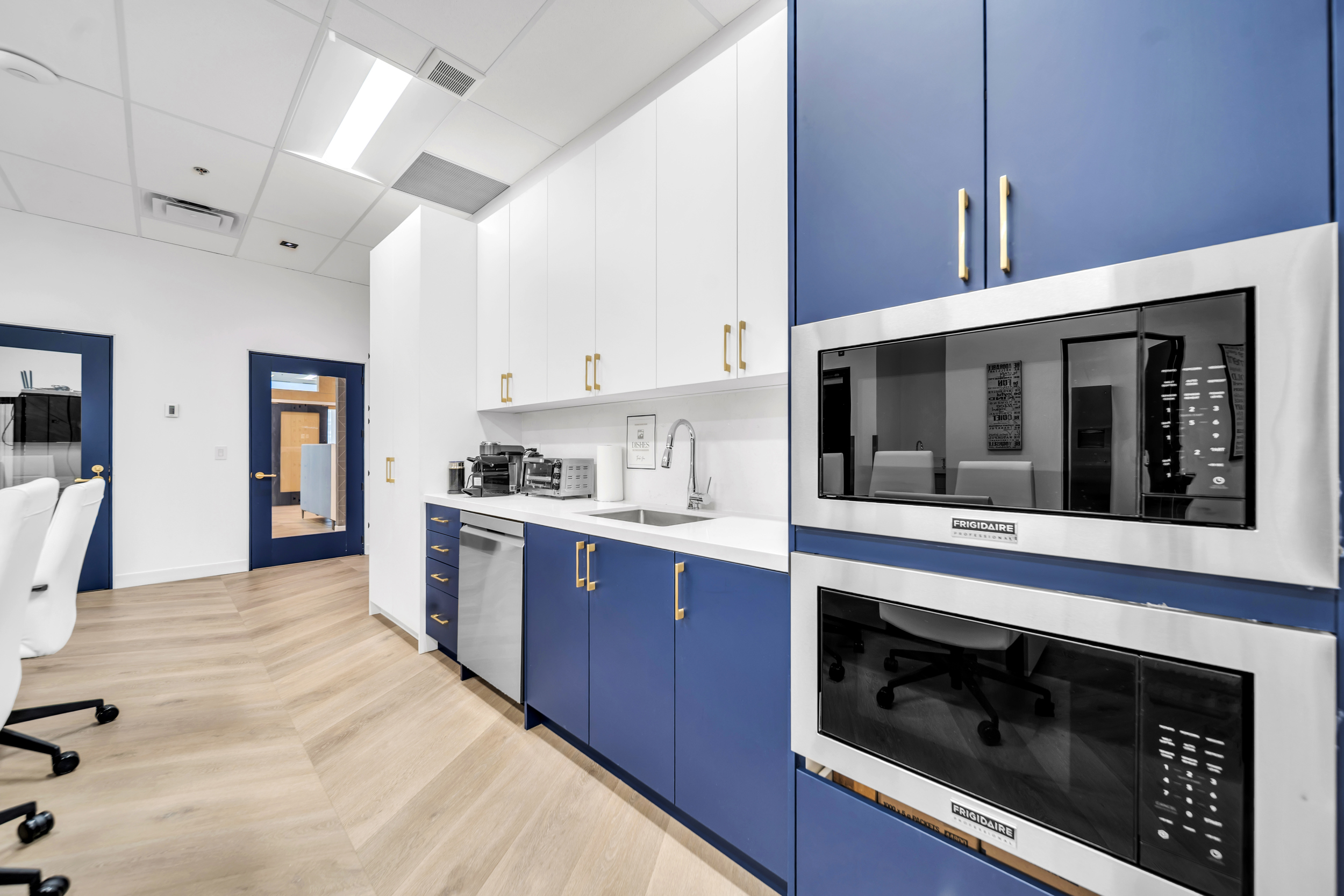 7125 Mississauga Rd clinic build