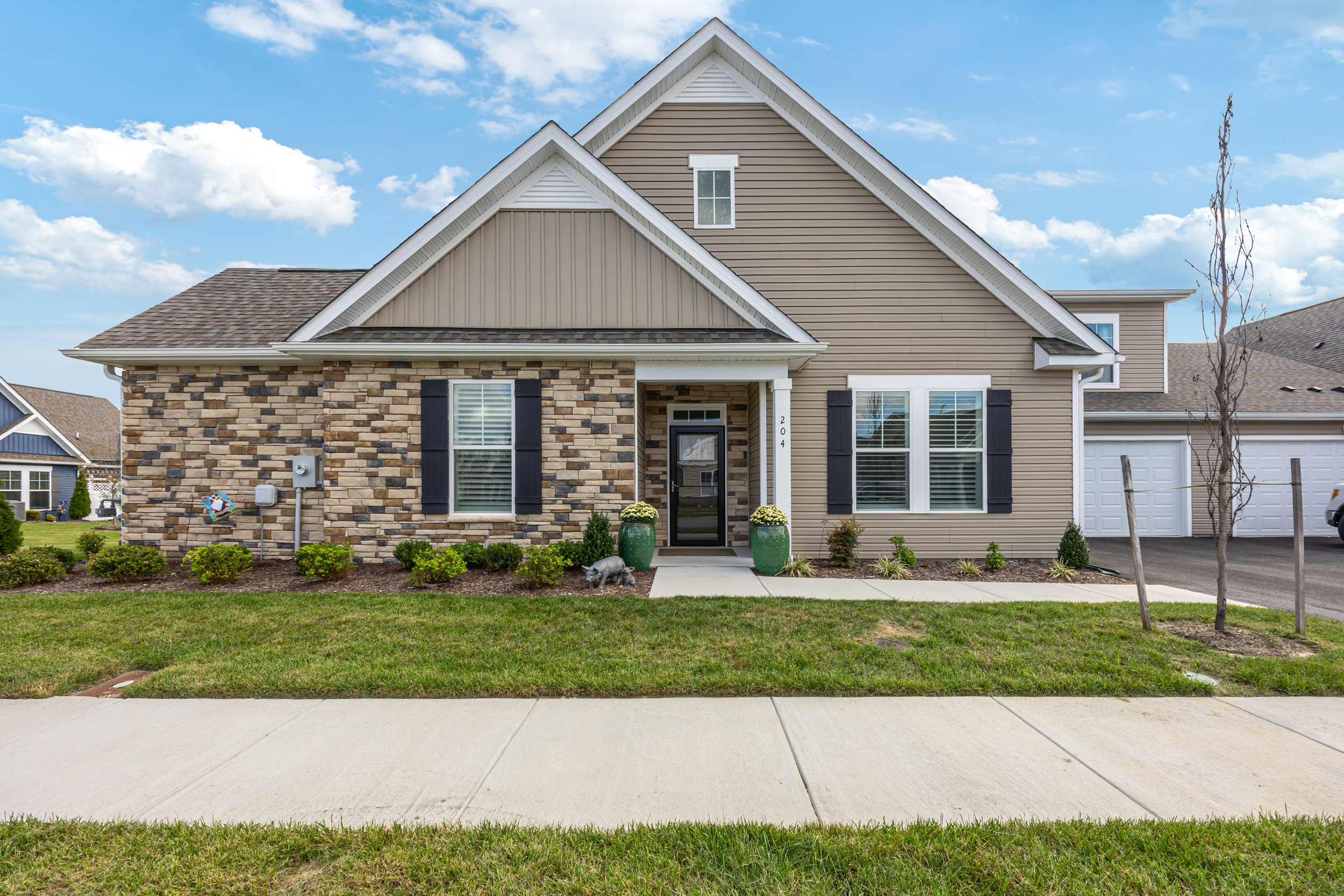 204 Cathedral St, Smithfield, VA 23430, USA