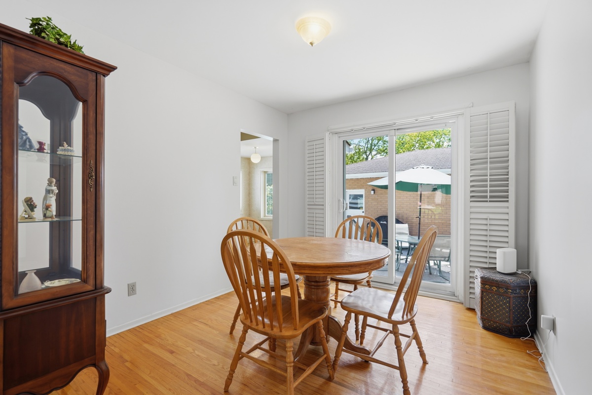 Maxwell Crescent — Lower Level