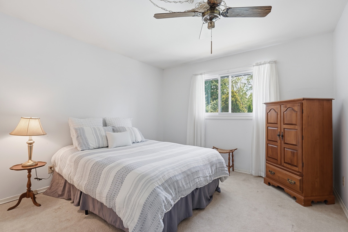 Maxwell Crescent — Room Detail