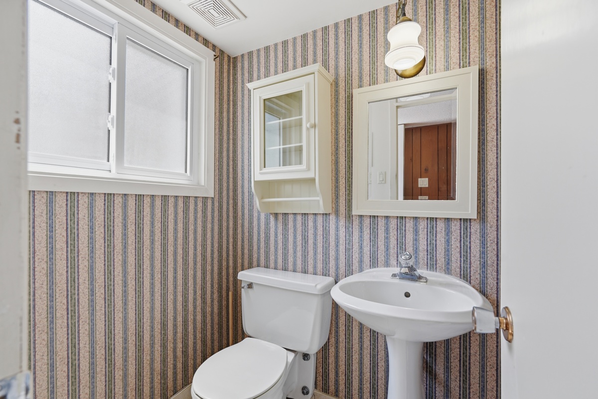 Maxwell Crescent — Interior