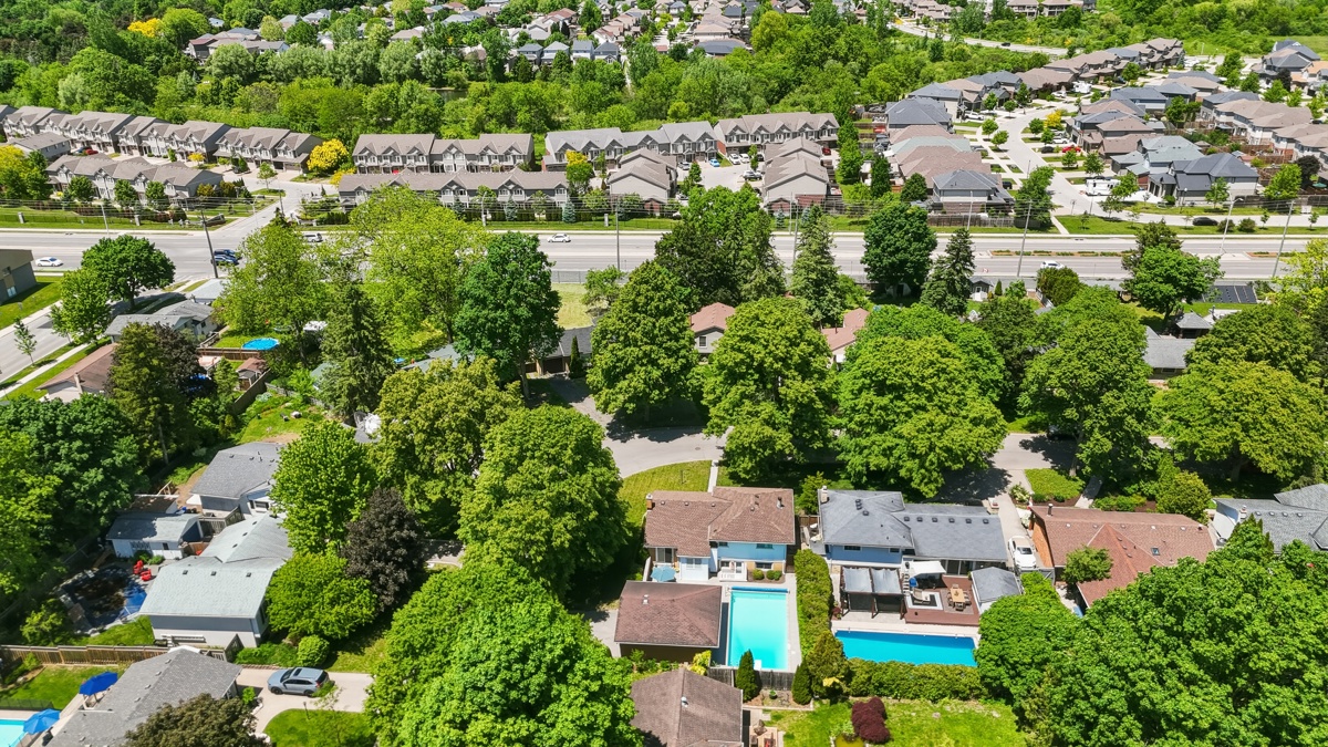 Maxwell Crescent — Exterior/Aerial