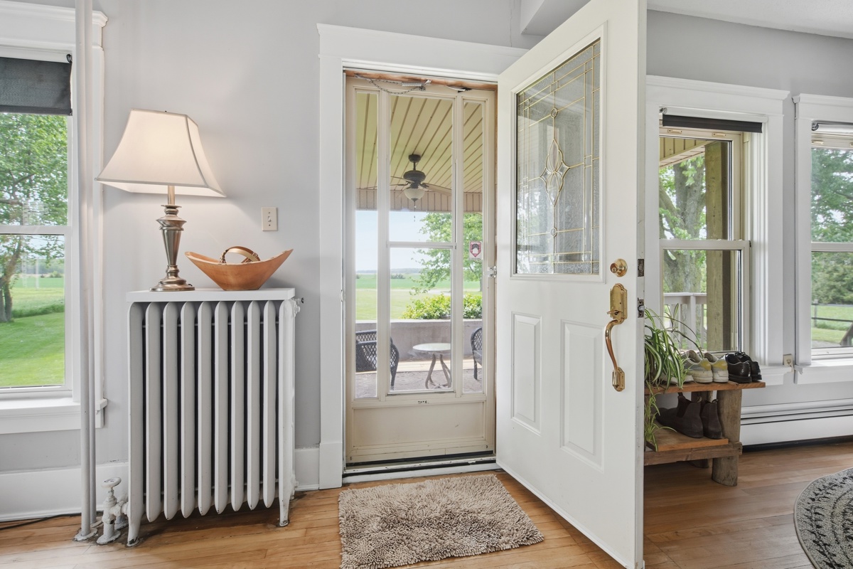 Wraparound porch
