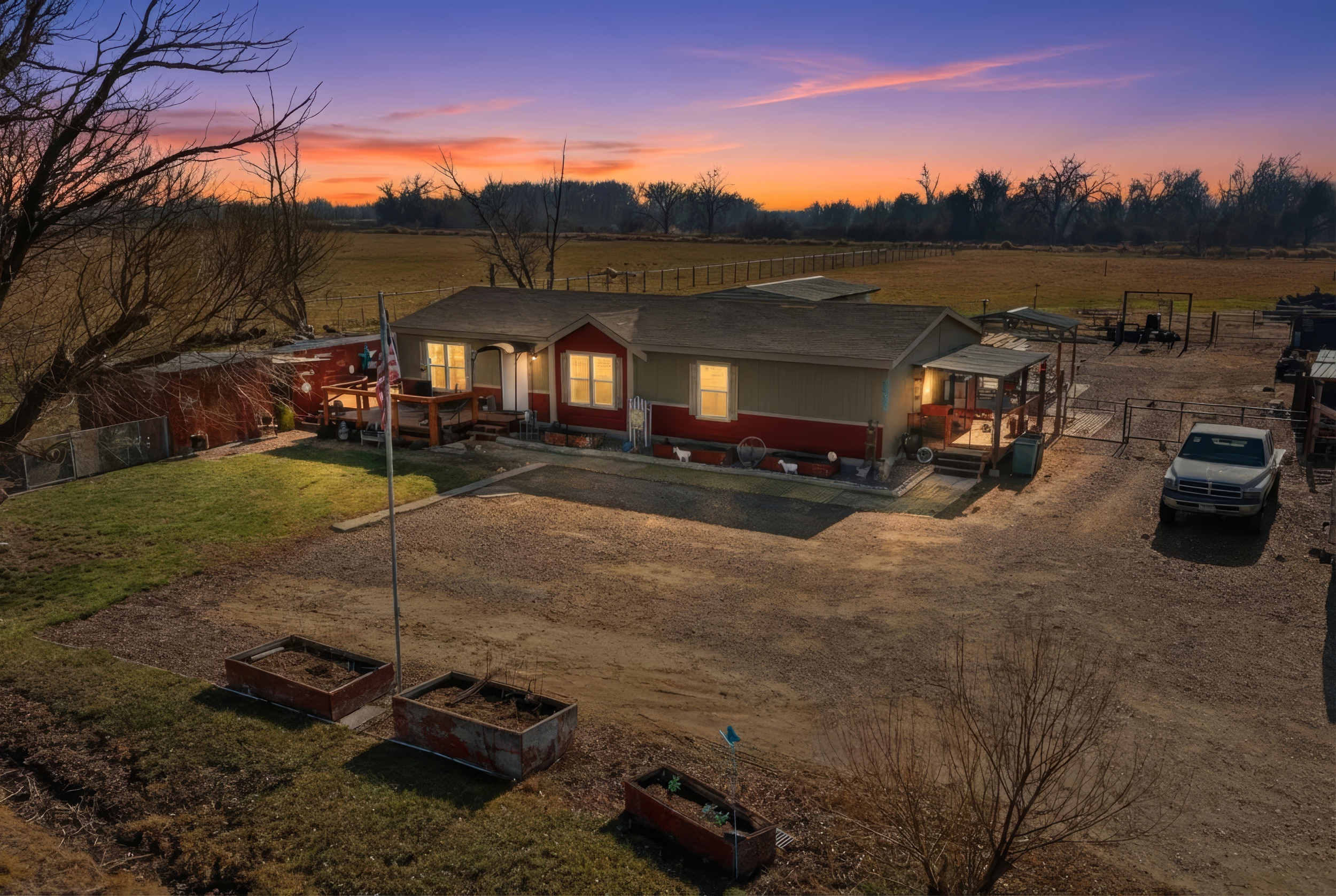 27699 Sand Rd, Parma, ID 83660, USA