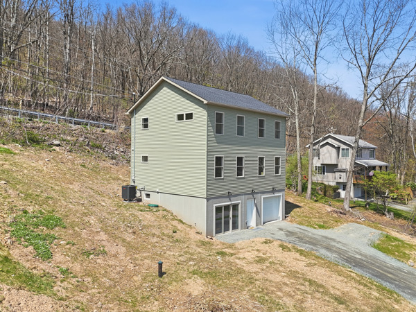 7 Lakeview Dr, Tunkhannock, PA 18657, USA