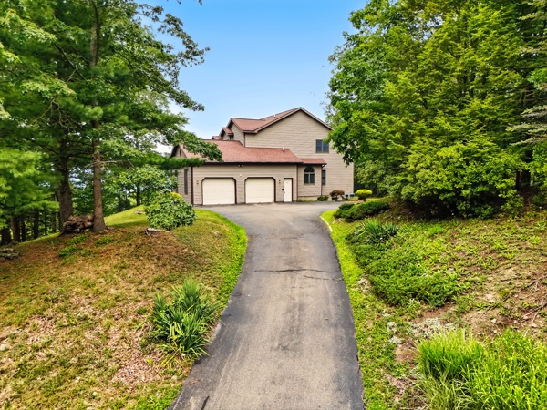 45 White Birch Ln, Sayre, PA 18840, USA