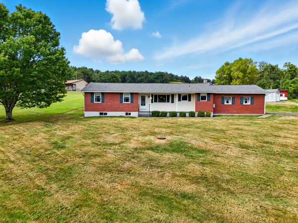 115 School St, Harford, PA 18823, USA