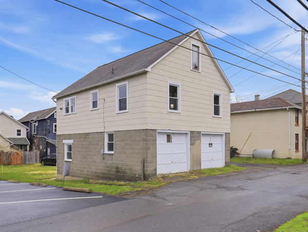437 Church Alley, Montoursville, PA 17754, USA