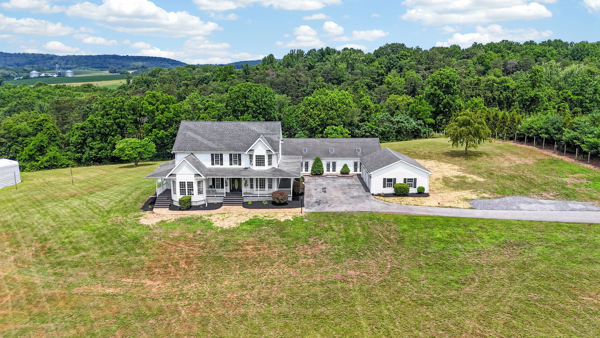 2709 Mahantongo Creek Rd, Dalmatia, PA 17017, USA
