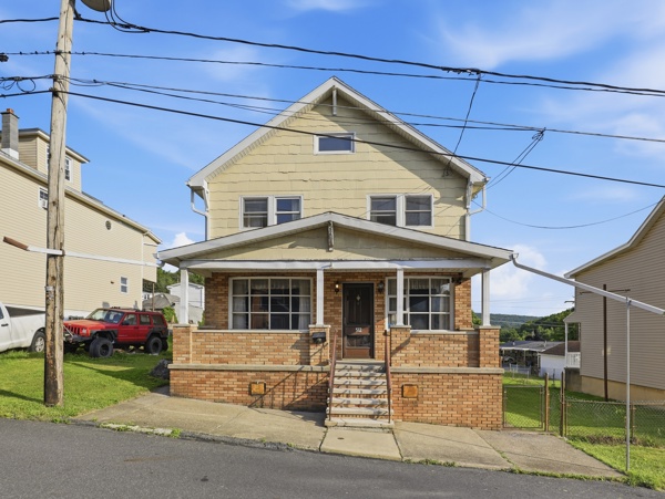 512 W Girard St, Mt Carmel, PA 17851, USA