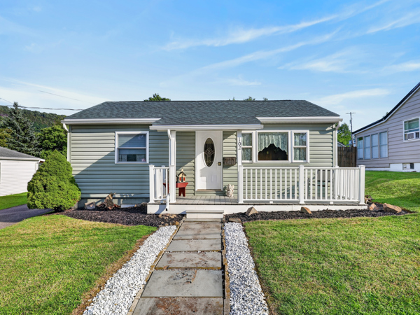 102 Packer Ave, Towanda, PA 18848, USA