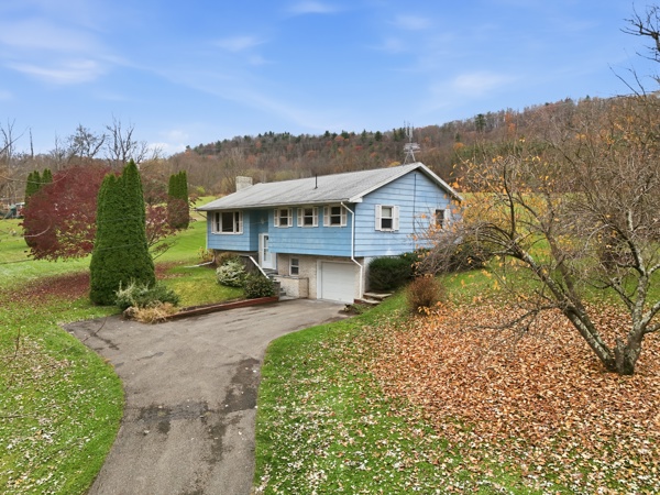 22703 US-220, Ulster, PA 18850, USA