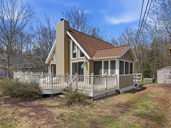 61 Floral Dr, Thornhurst Township, PA 18424, USA
